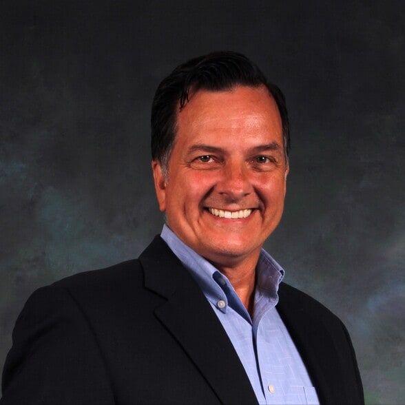 Land Listing Agent Photo