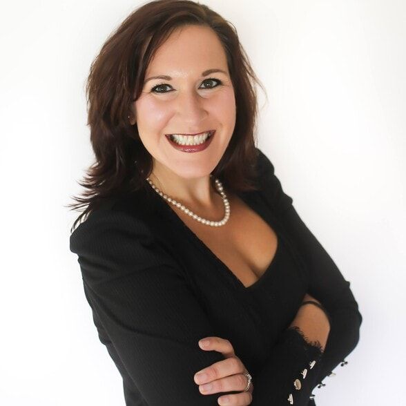 Land Listing Agent Photo