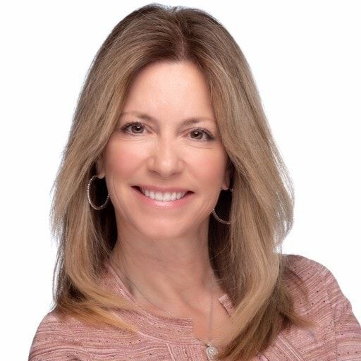 Land Listing Agent Photo