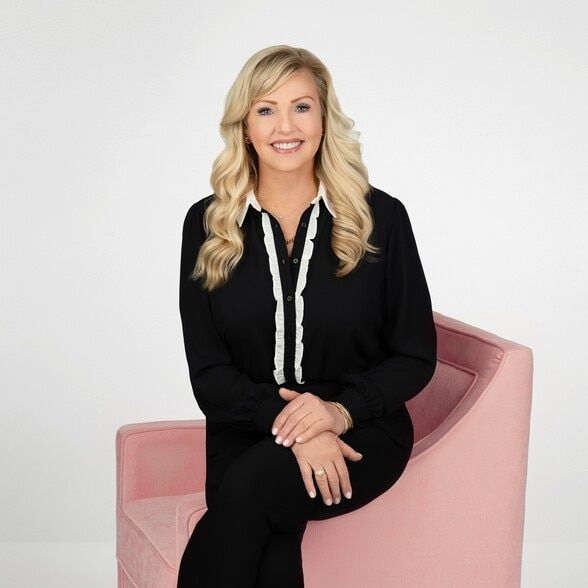 Land Listing Agent Photo