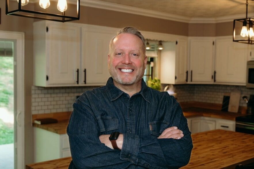 Land Listing Agent Photo