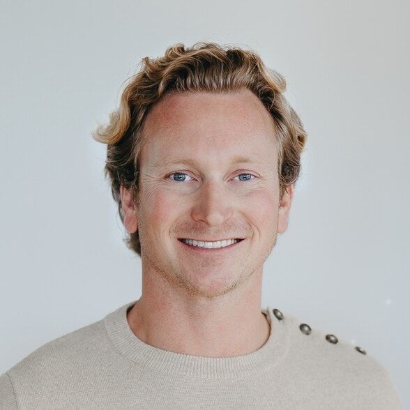 Land Listing Agent Photo