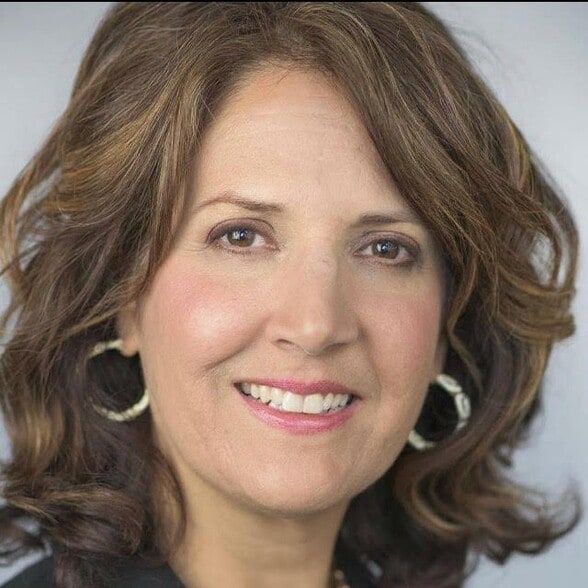 Land Listing Agent Photo