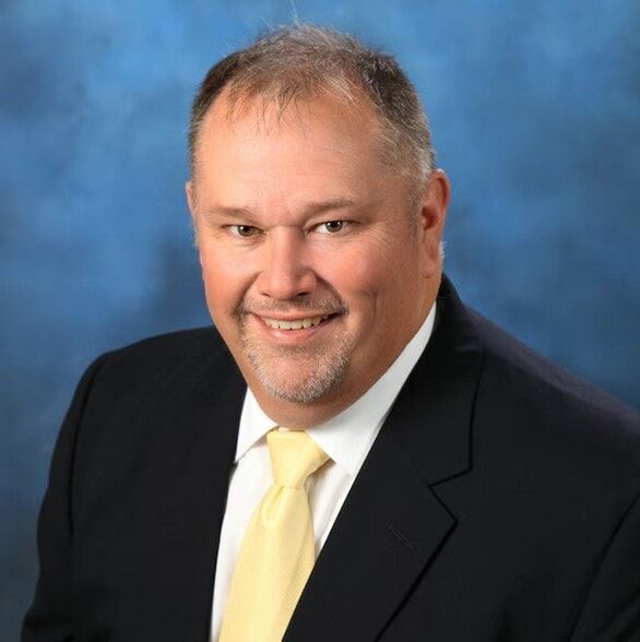 Land Listing Agent Photo