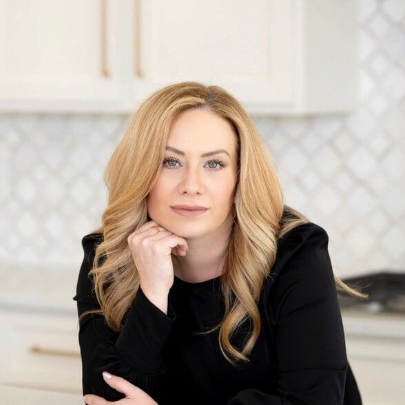 Land Listing Agent Photo