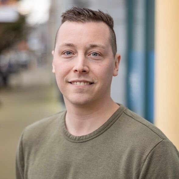 Land Listing Agent Photo