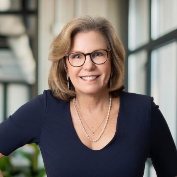 Land Listing Agent Photo