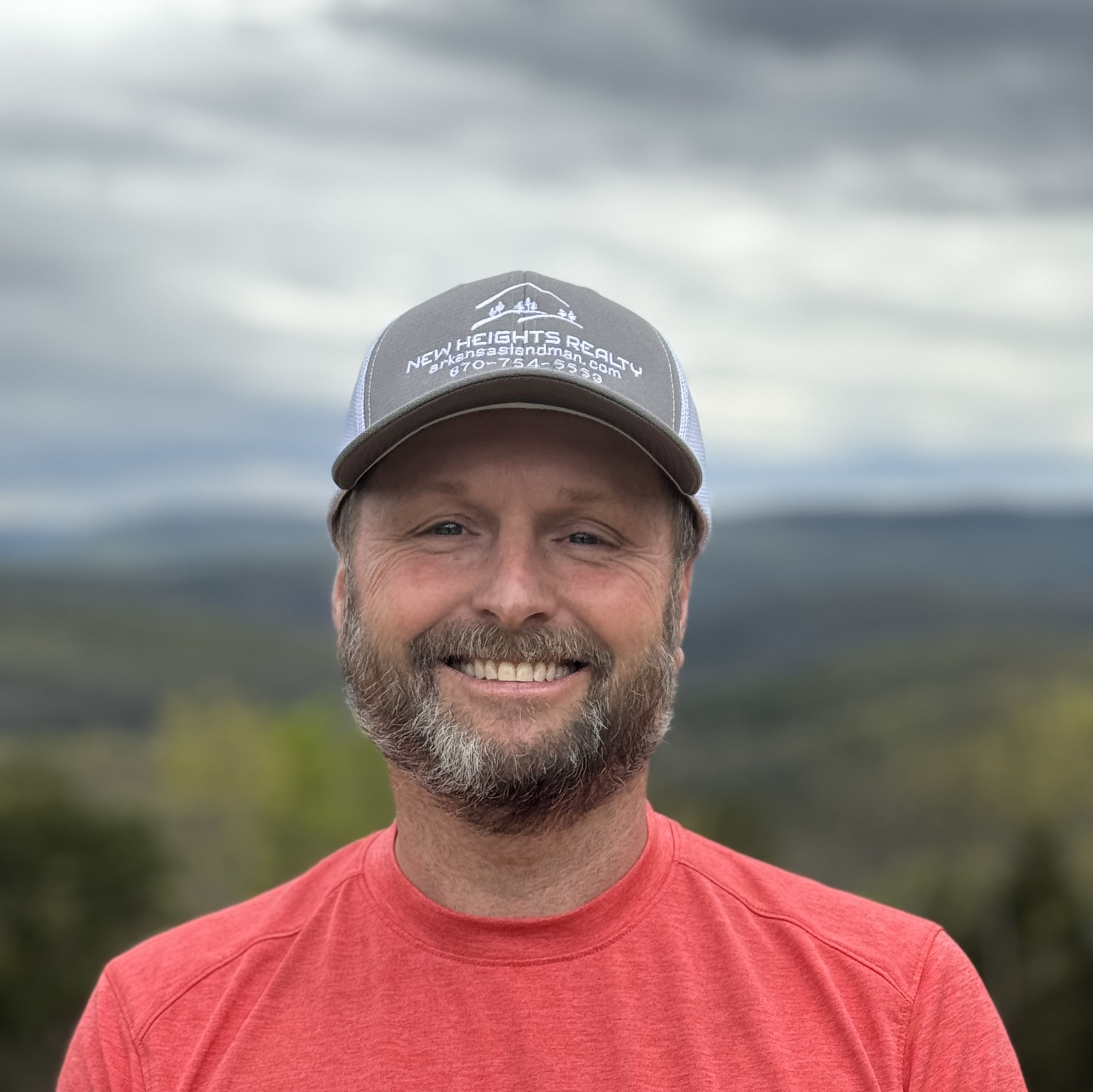 Land Listing Agent Photo