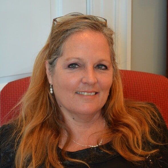 Land Listing Agent Photo