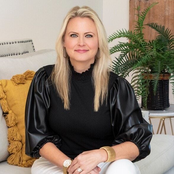 Land Listing Agent Photo