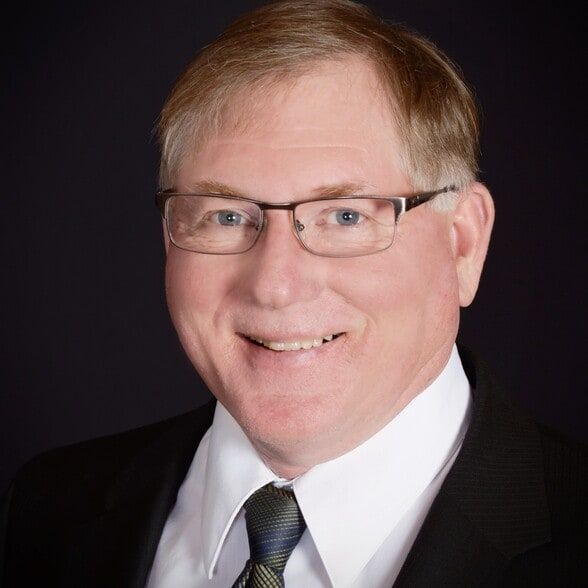 Land Listing Agent Photo