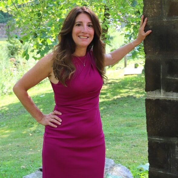 Land Listing Agent Photo