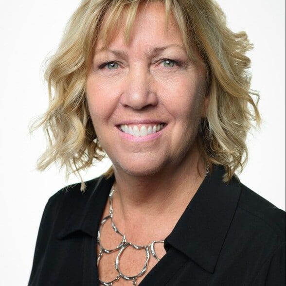 Land Listing Agent Photo