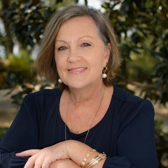 Land Listing Agent Photo