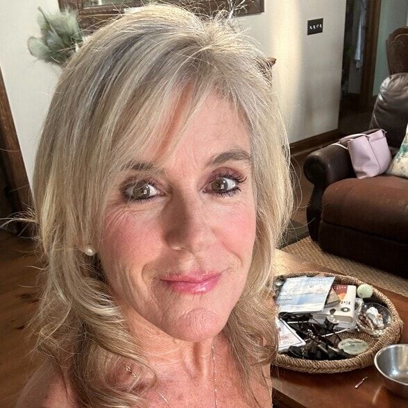 Land Listing Agent Photo