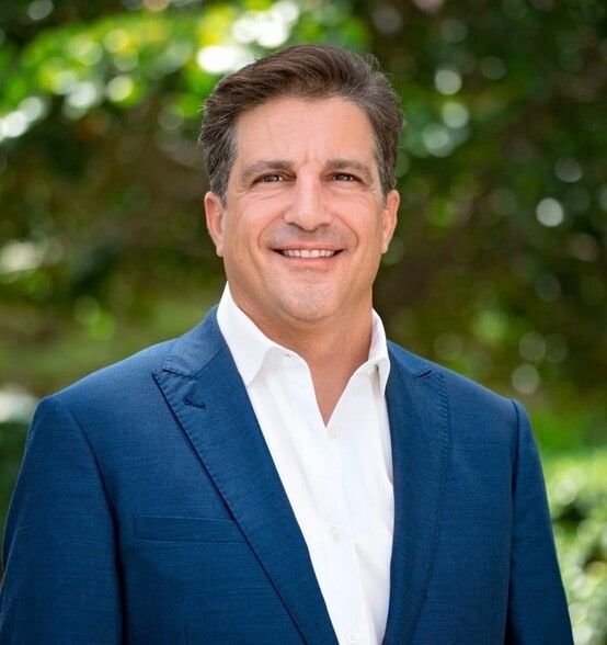 Land Listing Agent Photo