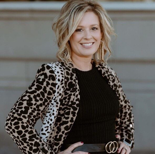 Land Listing Agent Photo