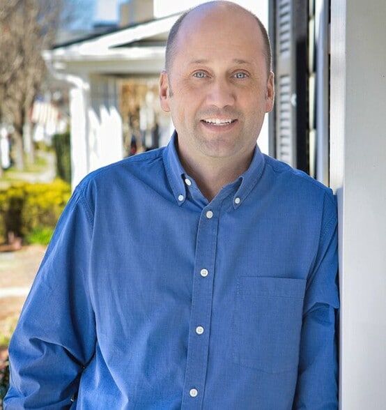 Land Listing Agent Photo