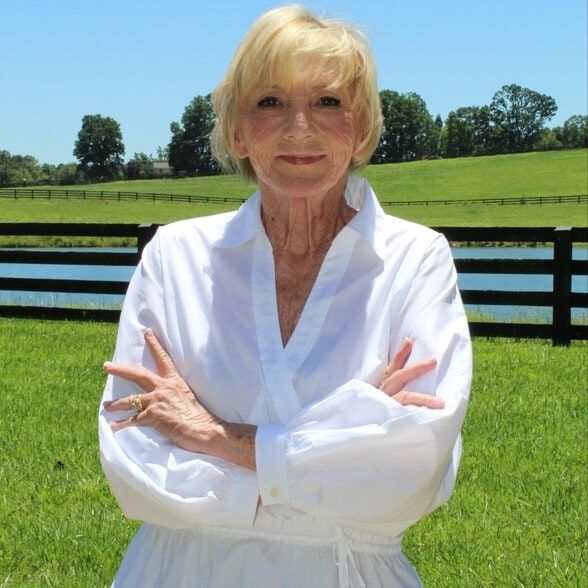 Land Listing Agent Photo