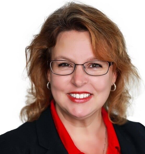 Land Listing Agent Photo