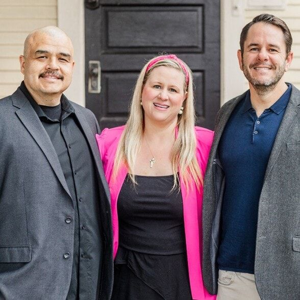 Land Listing Agent Photo