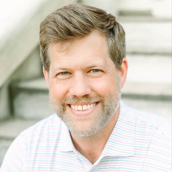 Land Listing Agent Photo