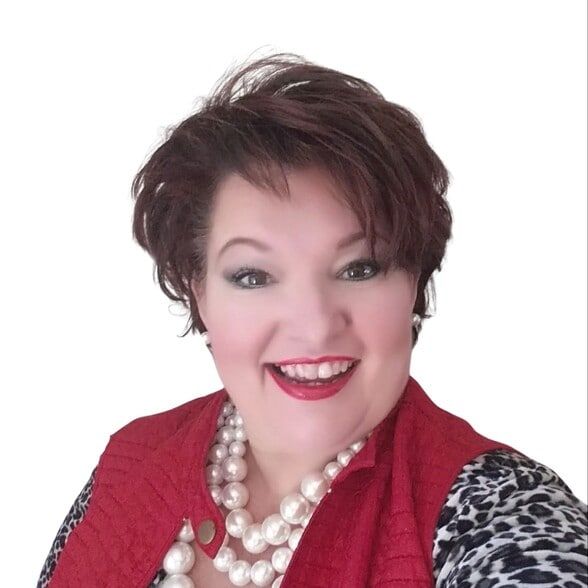 Land Listing Agent Photo