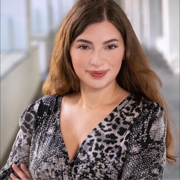 Land Listing Agent Photo