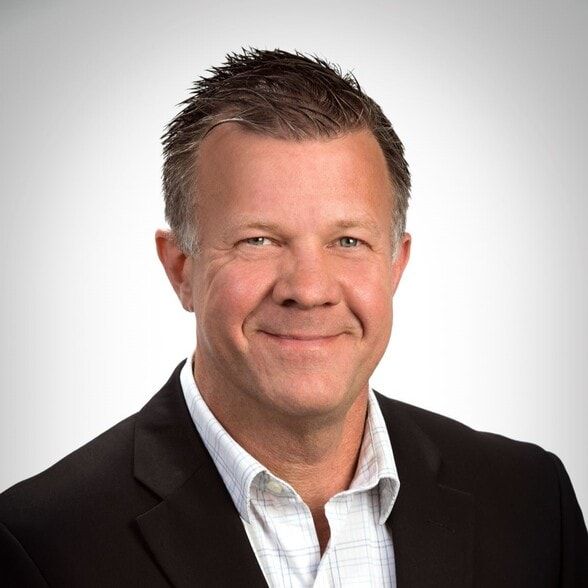 Land Listing Agent Photo