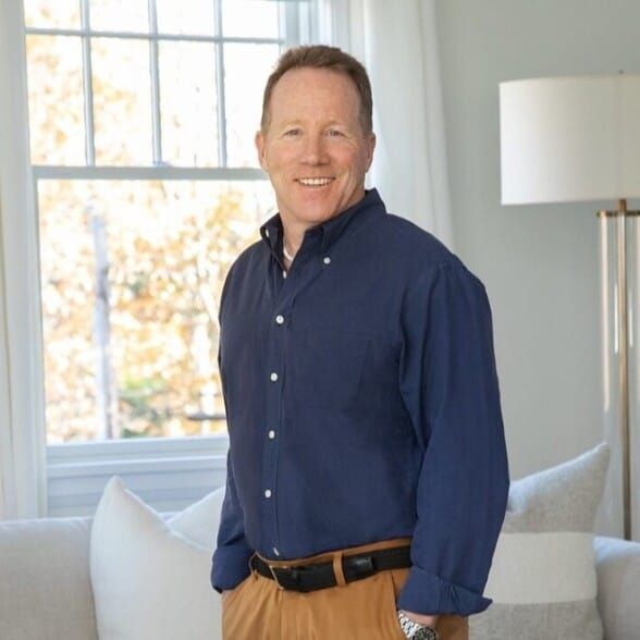 Land Listing Agent Photo