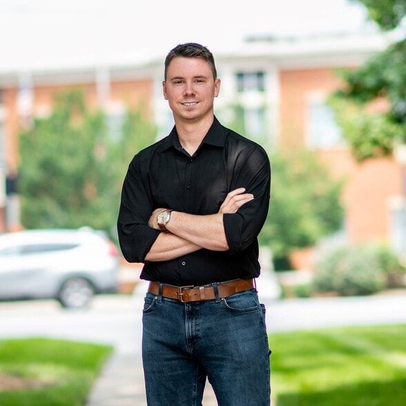 Land Listing Agent Photo