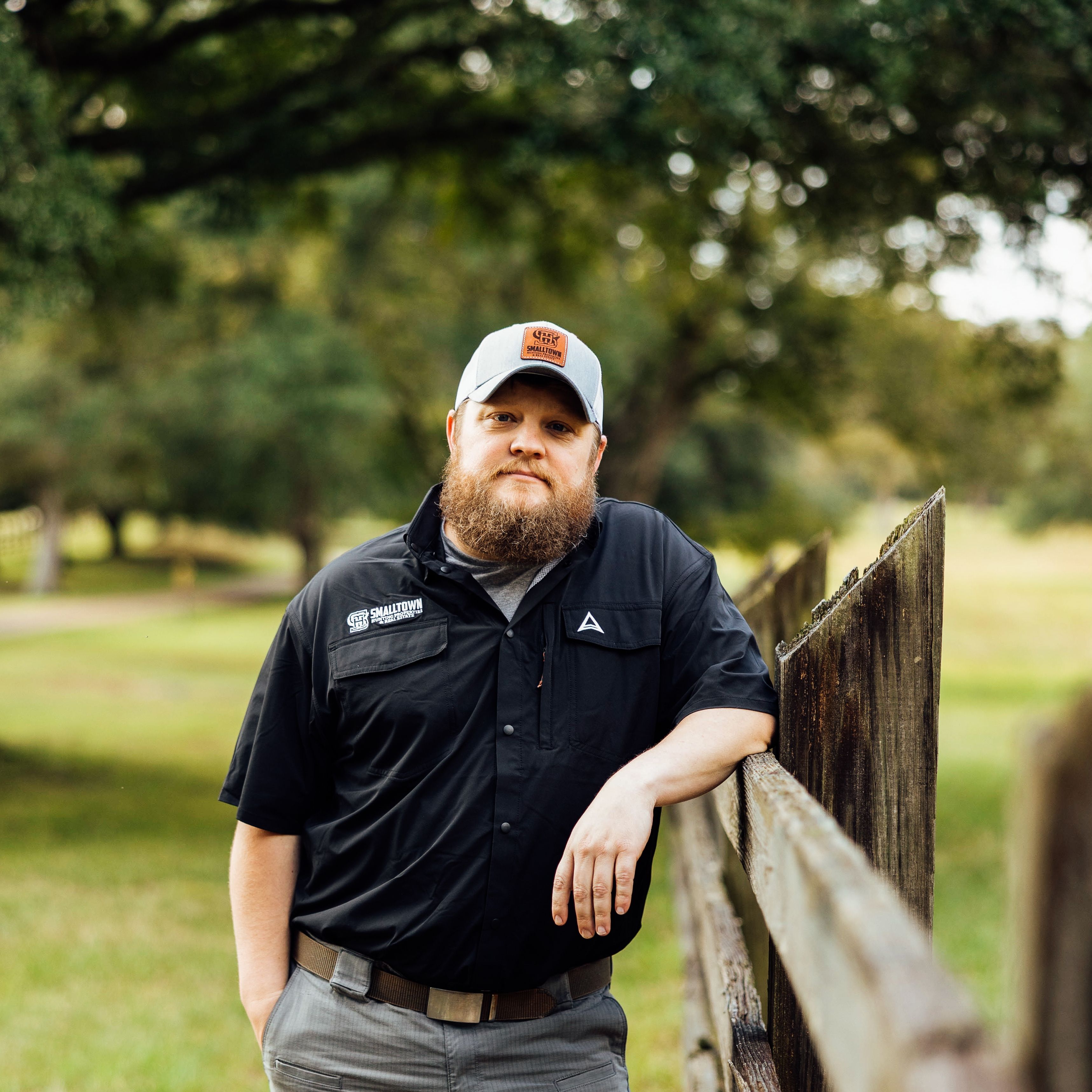 Land Listing Agent Photo