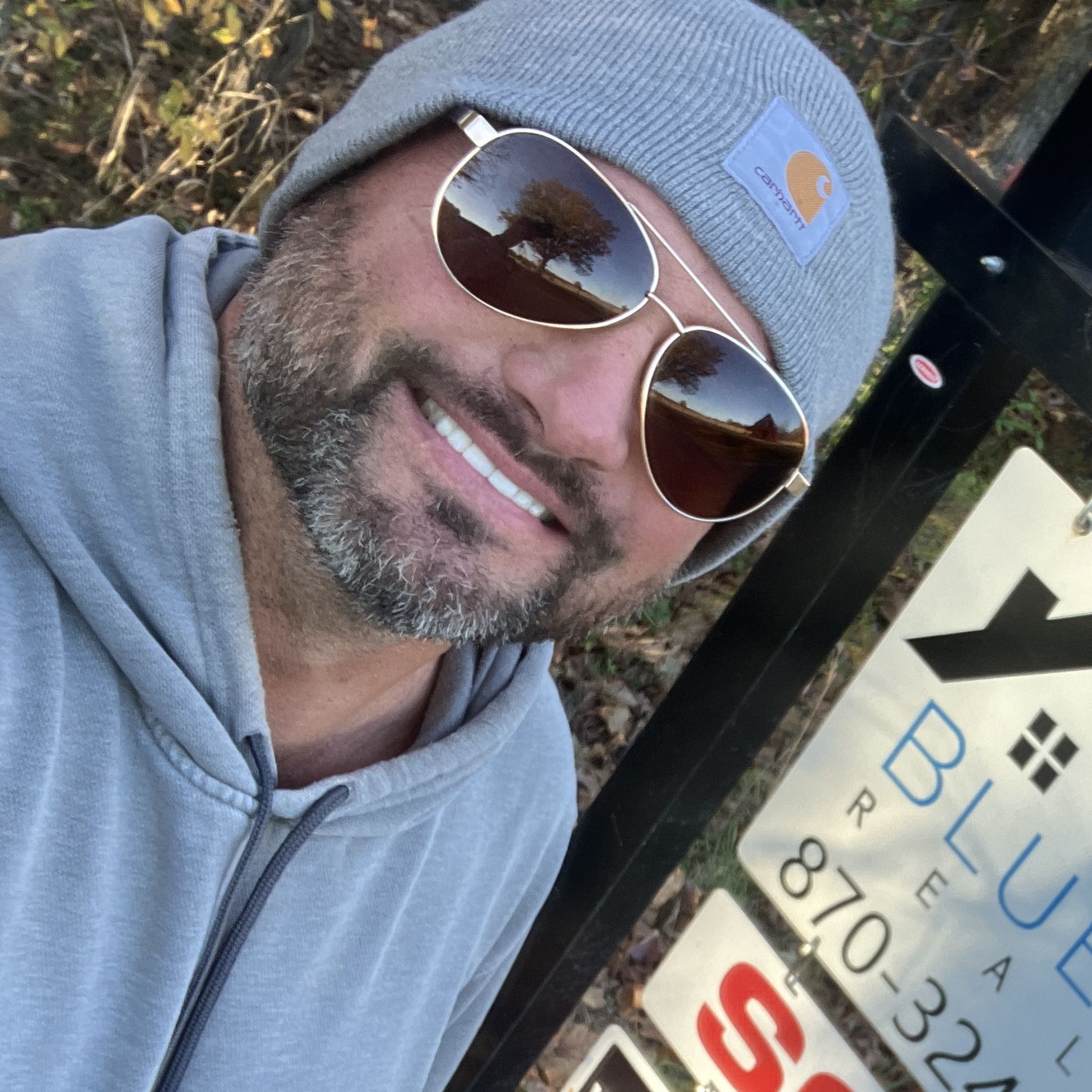 Land Listing Agent Photo