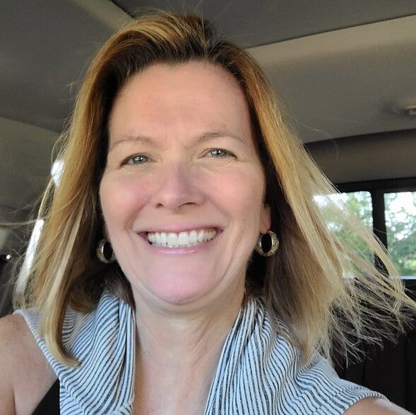 Land Listing Agent Photo