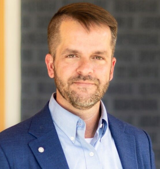 Land Listing Agent Photo