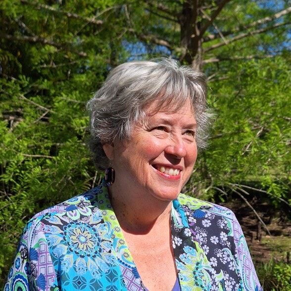 Land Listing Agent Photo