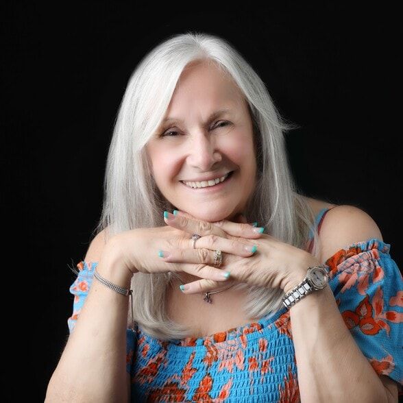 Land Listing Agent Photo