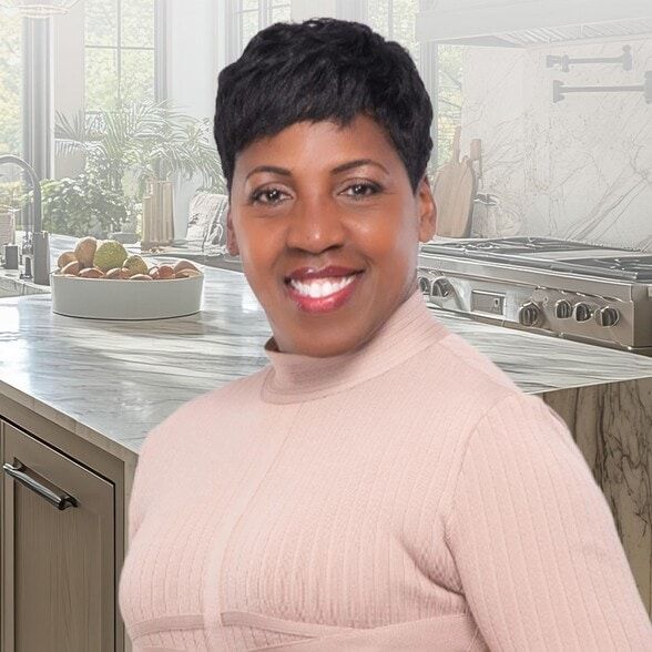 Land Listing Agent Photo