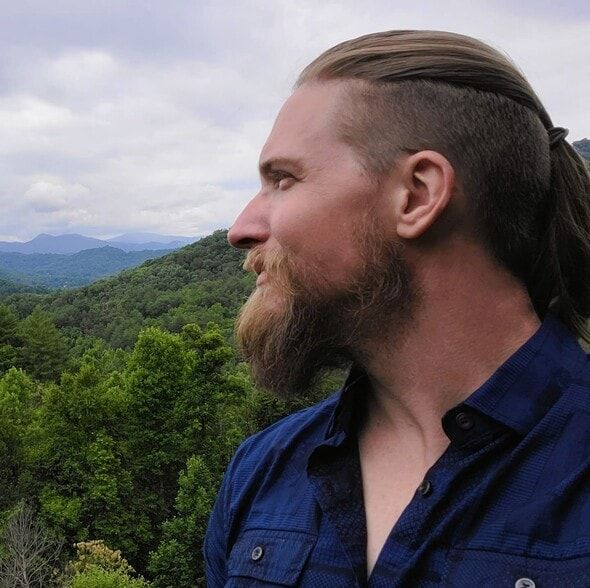 Land Listing Agent Photo