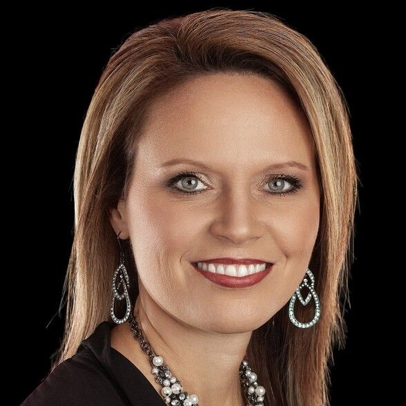 Land Listing Agent Photo