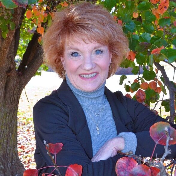 Land Listing Agent Photo