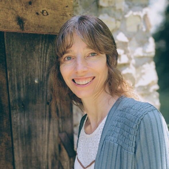 Land Listing Agent Photo