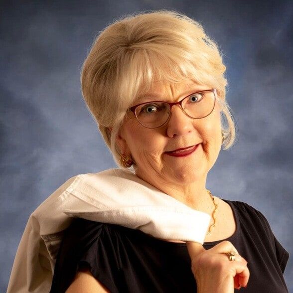 Land Listing Agent Photo