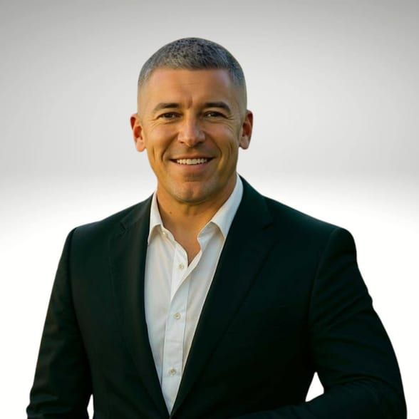 Land Listing Agent Photo