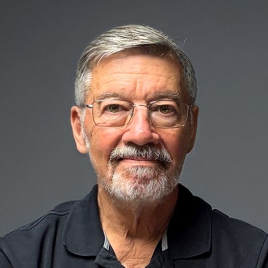 Land Listing Agent Photo