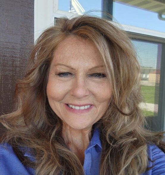 Land Listing Agent Photo