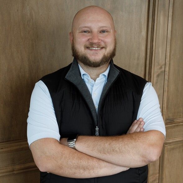 Land Listing Agent Photo