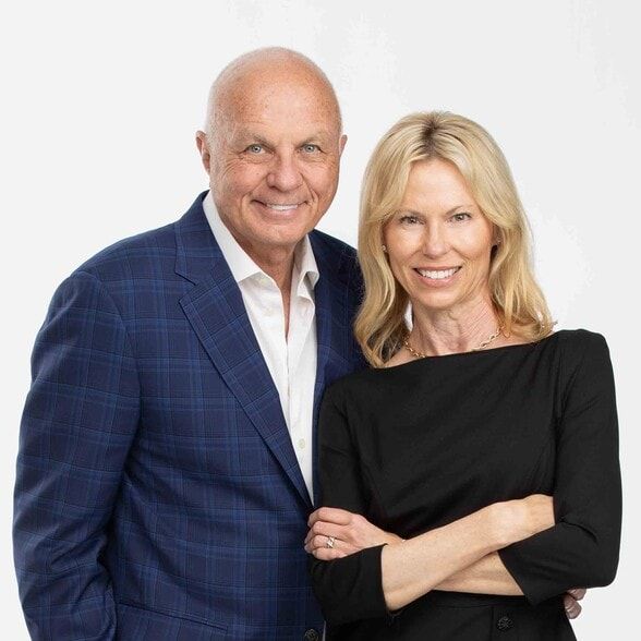 Land Listing Agent Photo