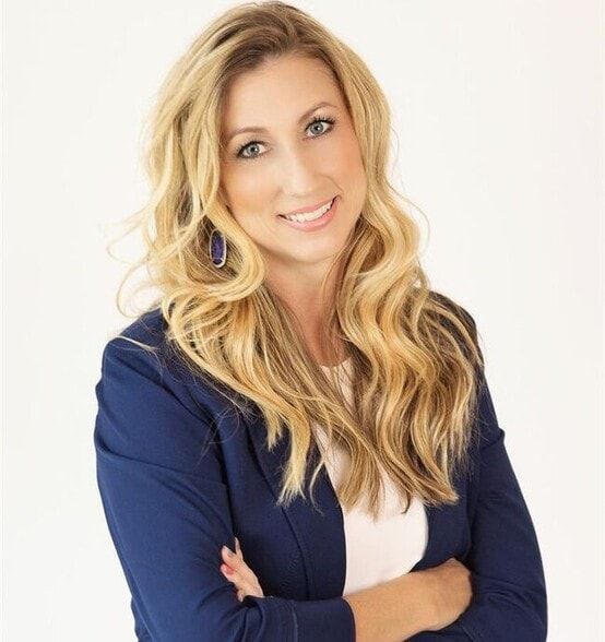 Land Listing Agent Photo