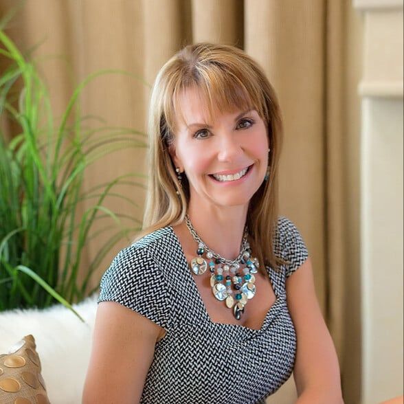 Land Listing Agent Photo